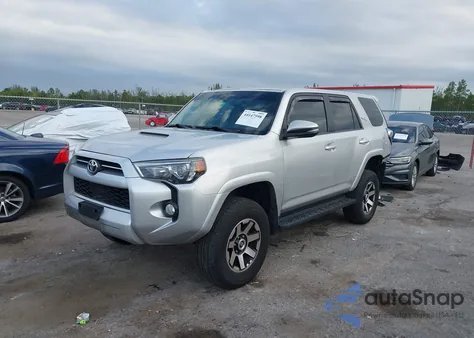 2020 Toyota 4Runner Trd Off Road Premium z USA, uszkodzony, nr VIN JTEBU5JRXL5792930